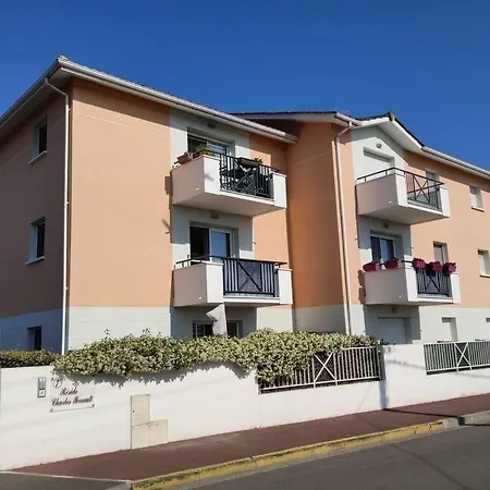 Calme Avec Jardin 60m2 Apartment *